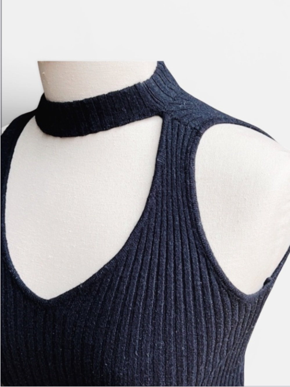 AEO DON’T ASK WHY Ribbed Stretch Halter Crop Top OS Black - Picture 8 of 10